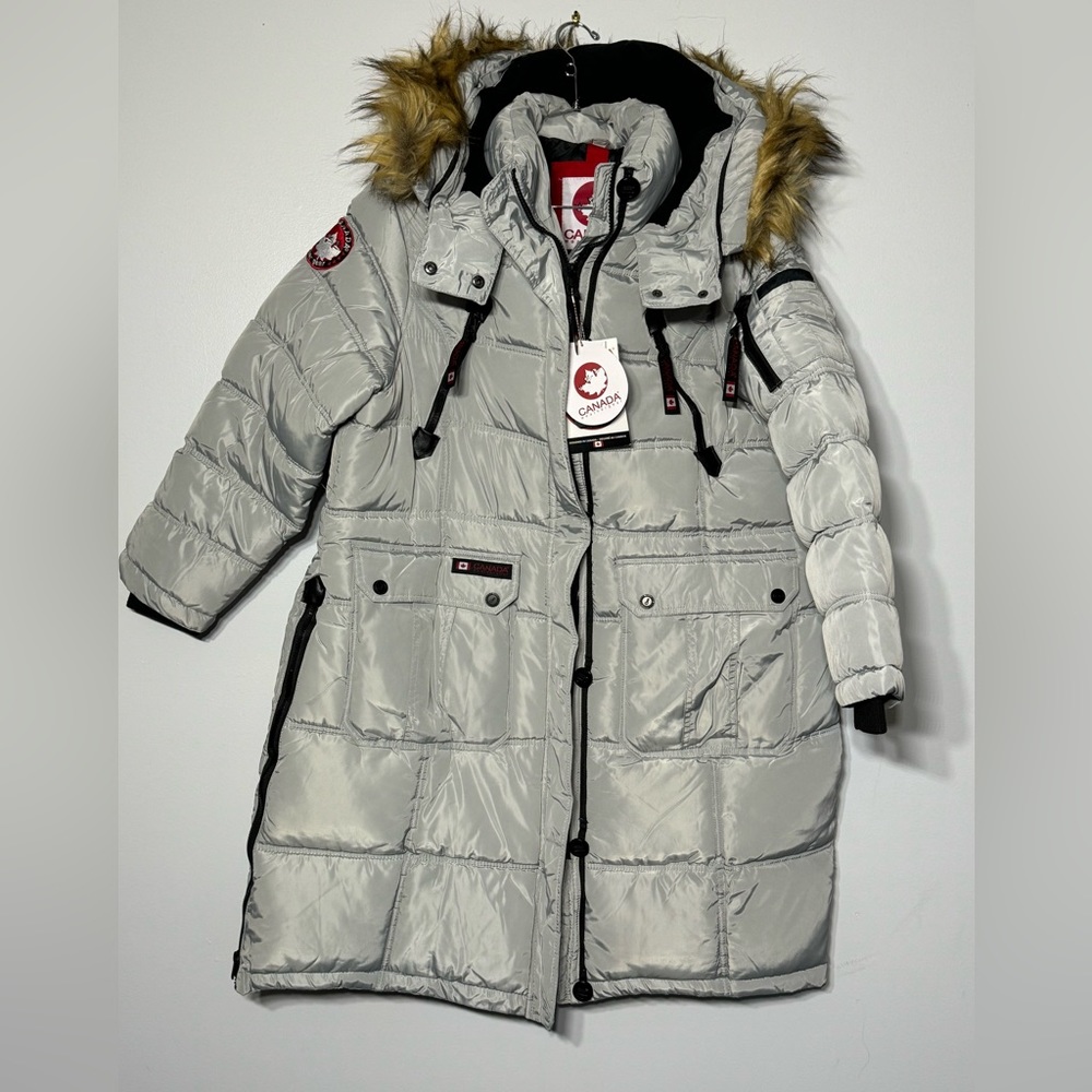 NWT Canada Weather Gear Puffer Coat